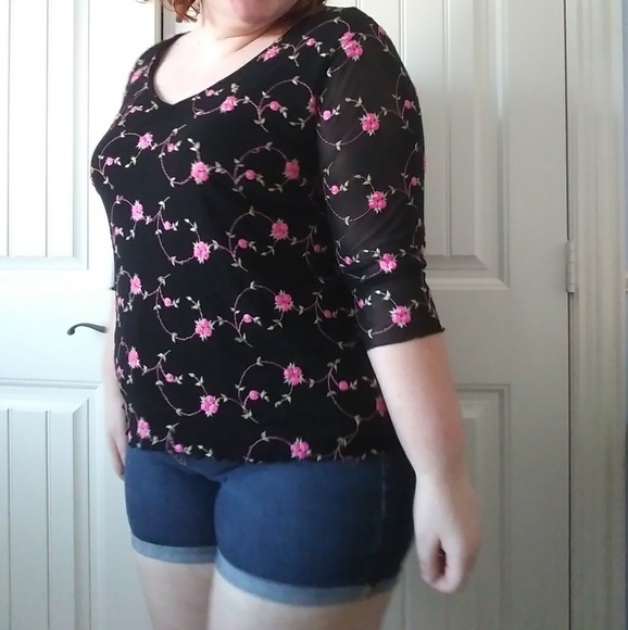 Embroidered Blouse - Picture 2 of 3